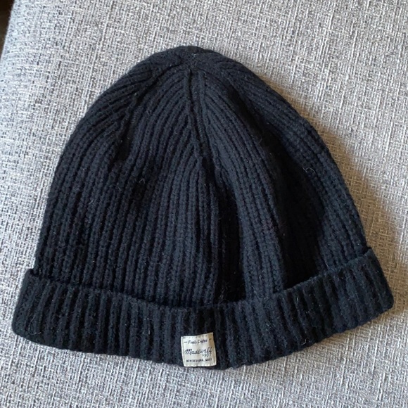 Madewell Black Beanie - Picture 1 of 2